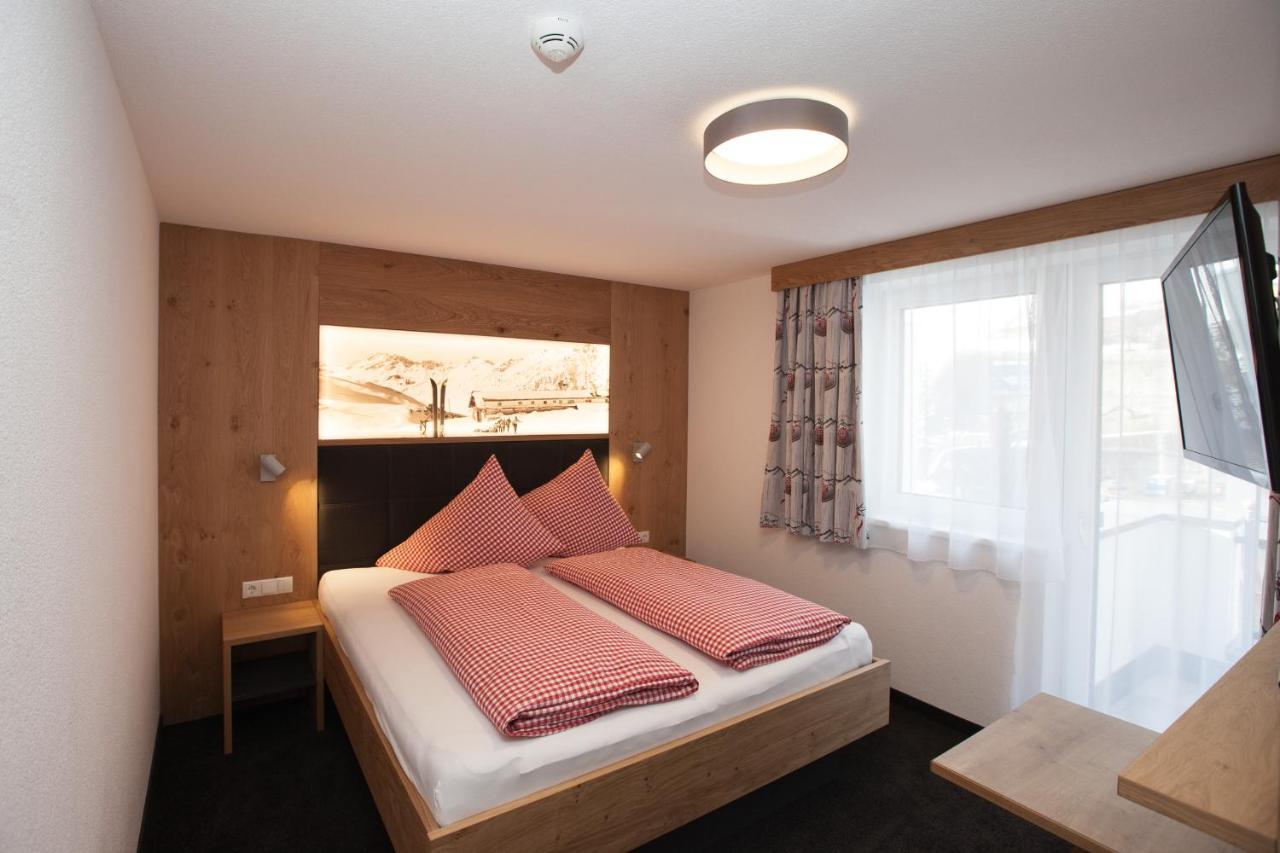 Haus Kuechelspitz Bed & Breakfast Ischgl Dış mekan fotoğraf